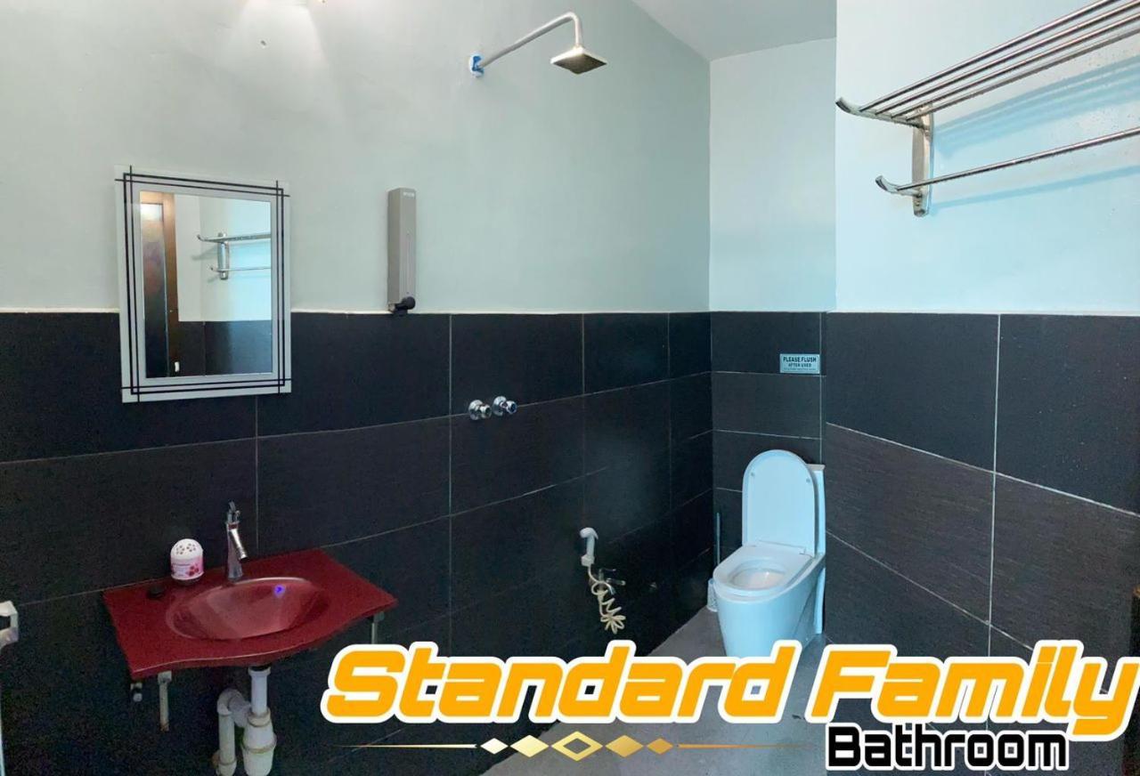 Pine Hotel Batu Gajah Kültér fotó