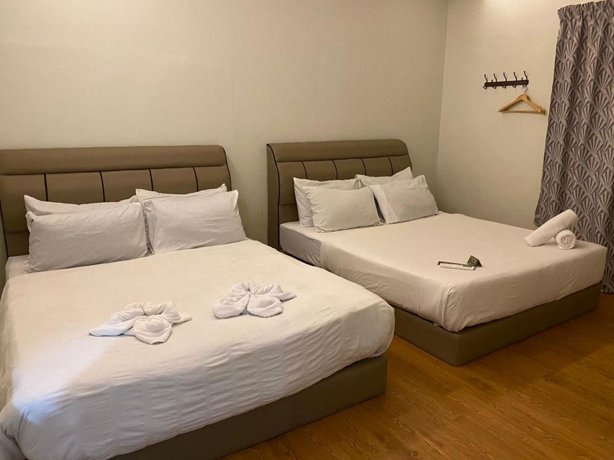 Pine Hotel Batu Gajah Kültér fotó