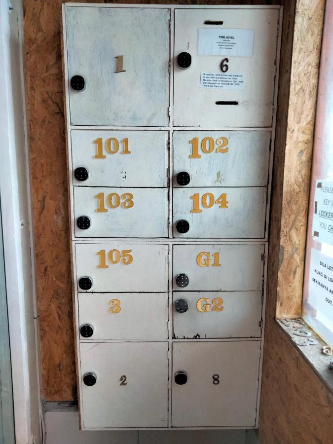 Pine Hotel Batu Gajah Kültér fotó